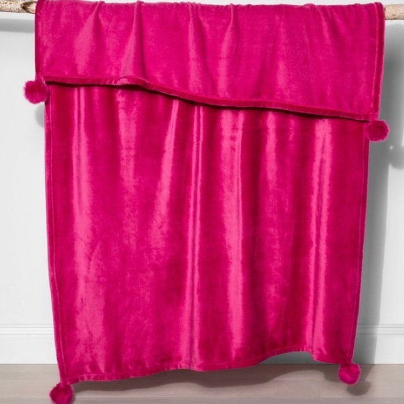 Opalhouse Other - ❌OPALHOUSE❌ | Faux Fur Pom Throw Blanket